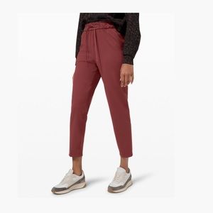 Lululemon pants size 6 - wine/maroon colour
